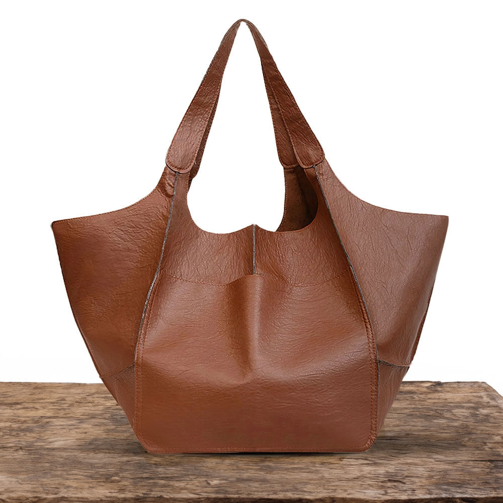 West - Timeless allure vintage bag