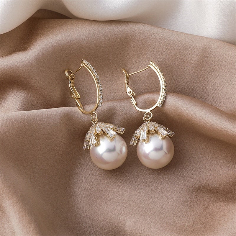 Malia Pearl Earrings